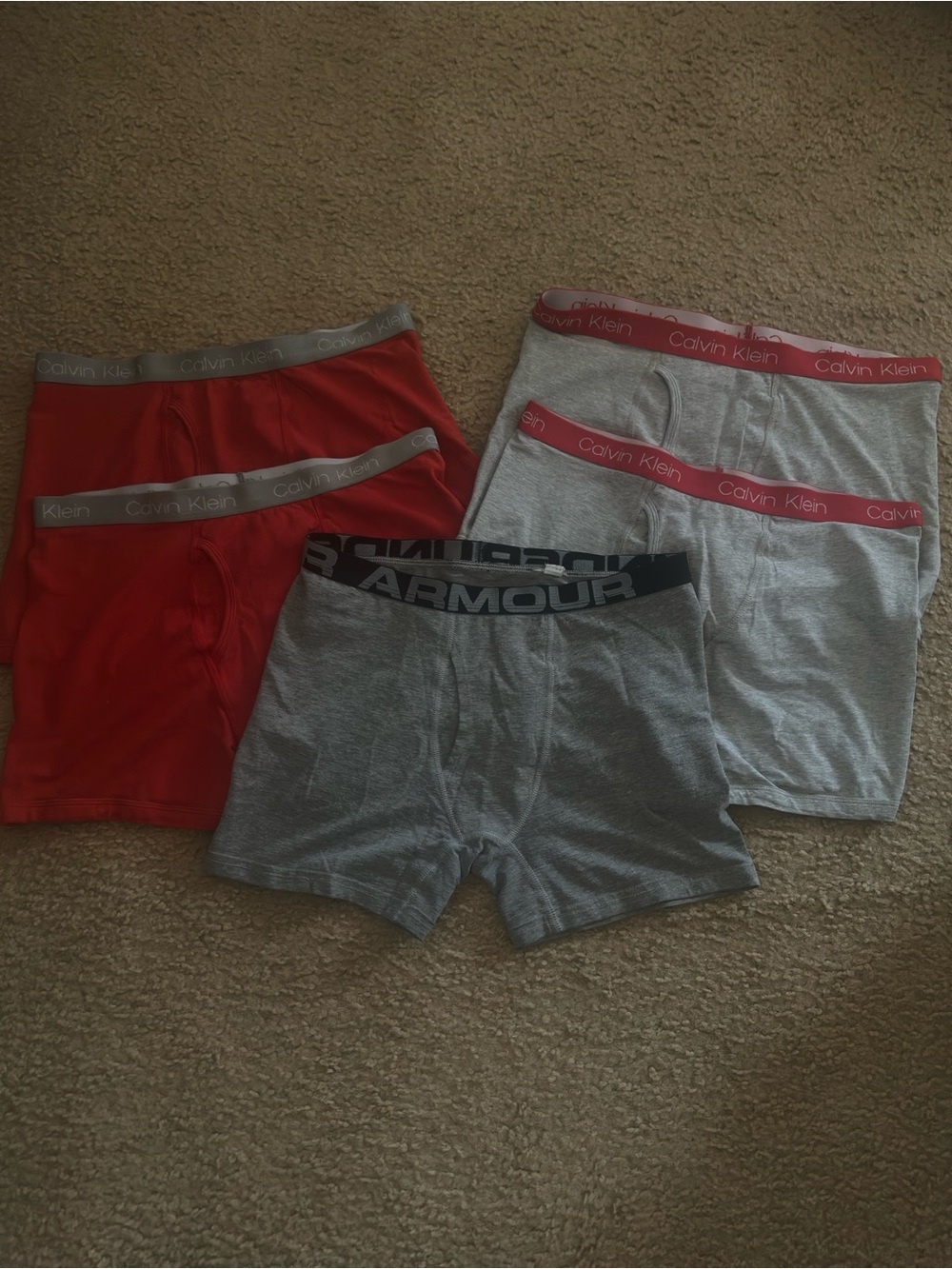 5 Calvin Klein youth briefs XL